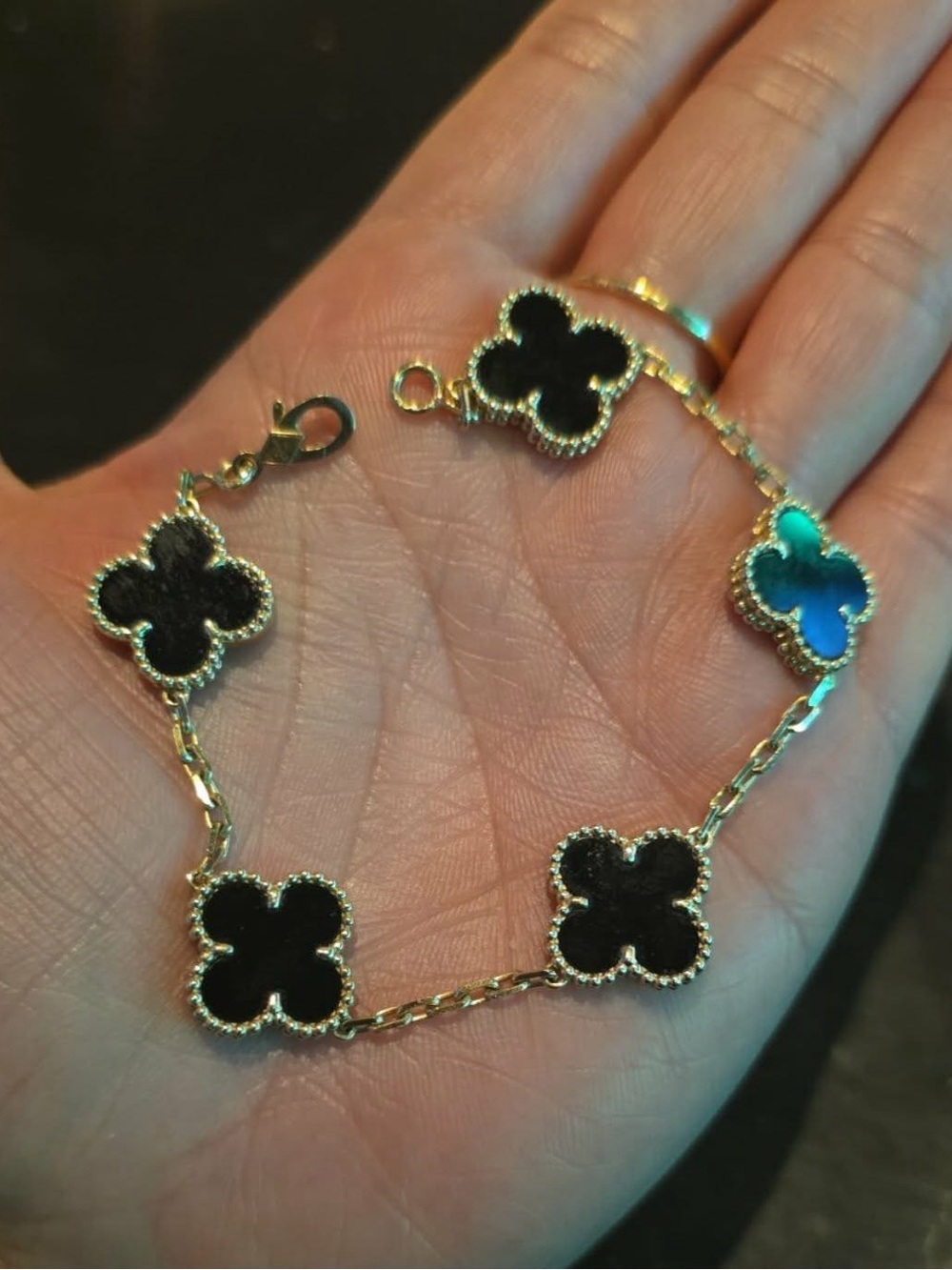 18K Solid Gold Black Onyx Clover 5-Motif Bracelet 7.5